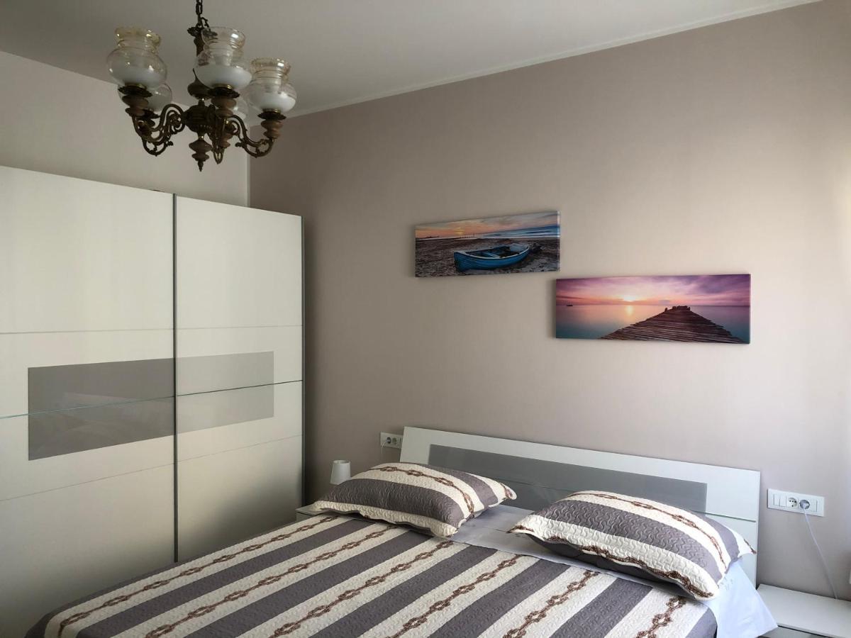 Apartment Batinica ชิเบนิก ภายนอก รูปภาพ
