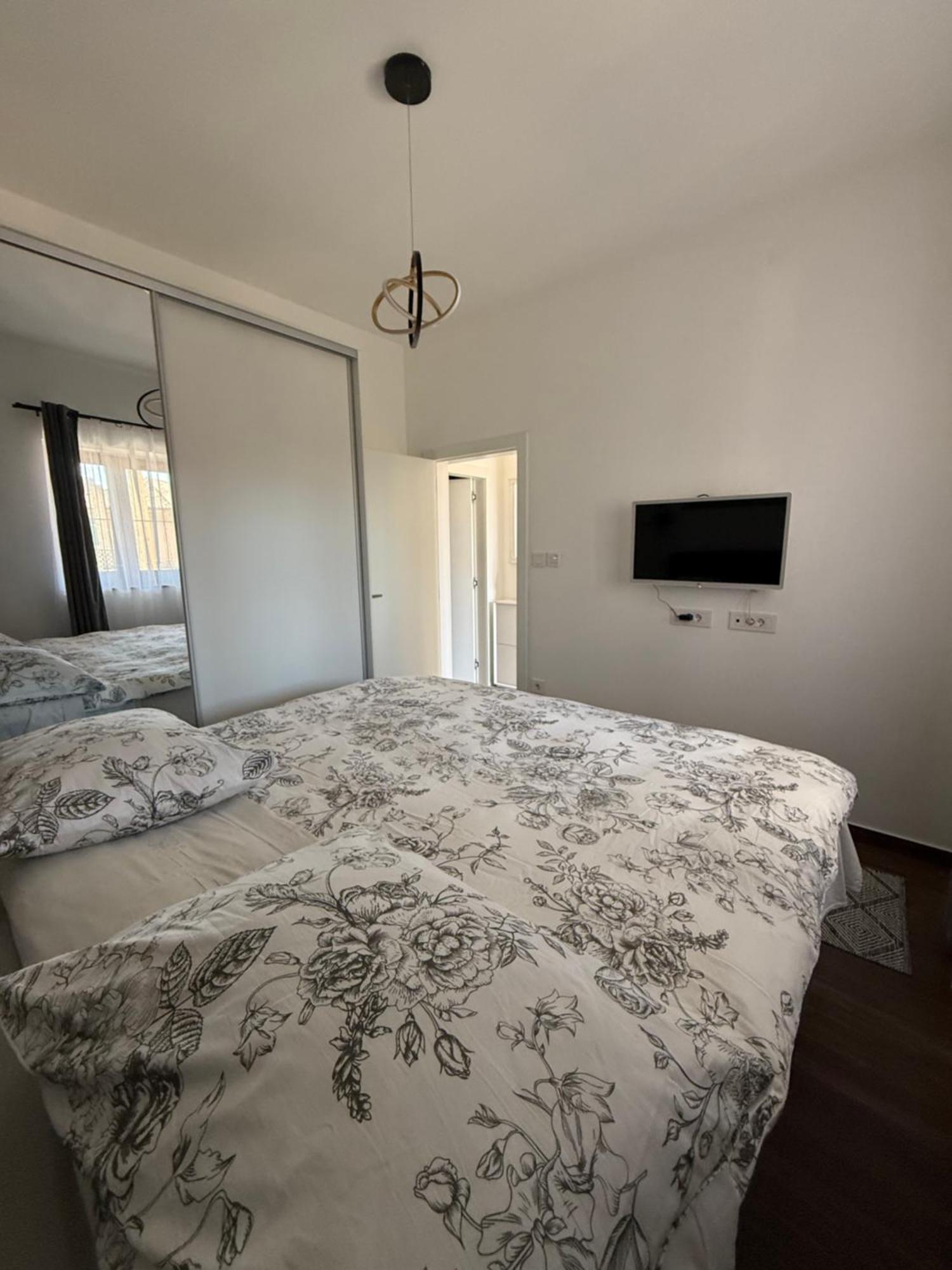 Apartment Batinica ชิเบนิก ภายนอก รูปภาพ