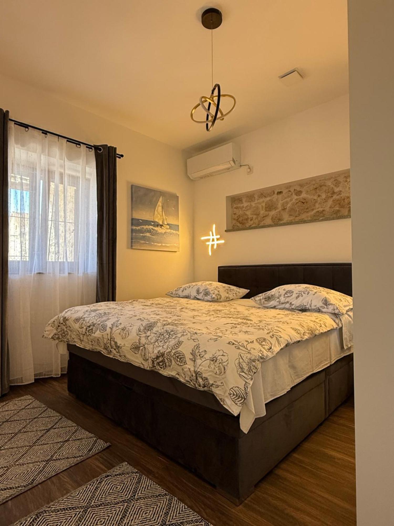 Apartment Batinica ชิเบนิก ภายนอก รูปภาพ