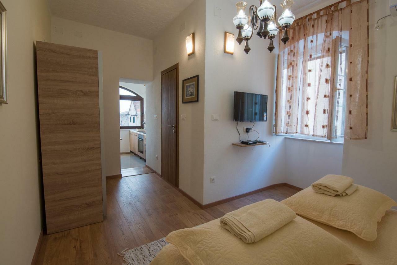 Apartment Batinica ชิเบนิก ภายนอก รูปภาพ